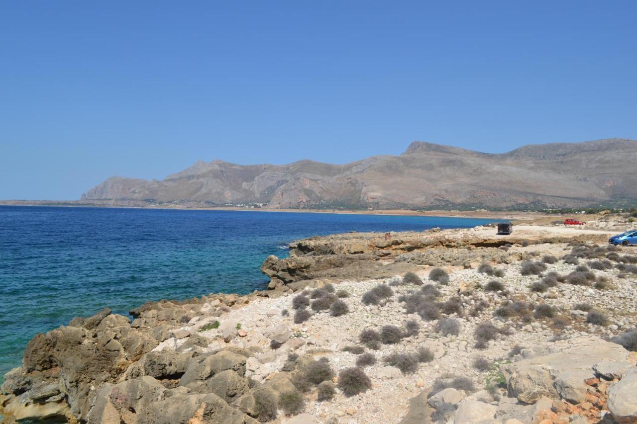 Villa Paradiso Riserva Naturale Monte Cofano كاستيلوزو المظهر الخارجي الصورة