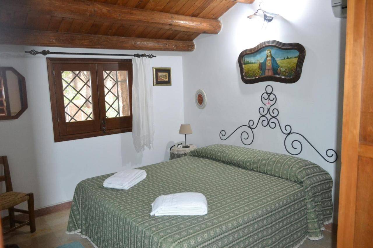 Villa Paradiso Riserva Naturale Monte Cofano كاستيلوزو المظهر الخارجي الصورة